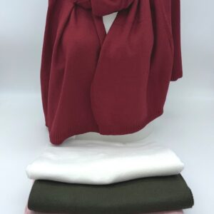 ECHARPE REF : WJL3-162    5 COULEURS        15 € pièce      25 € LES 2