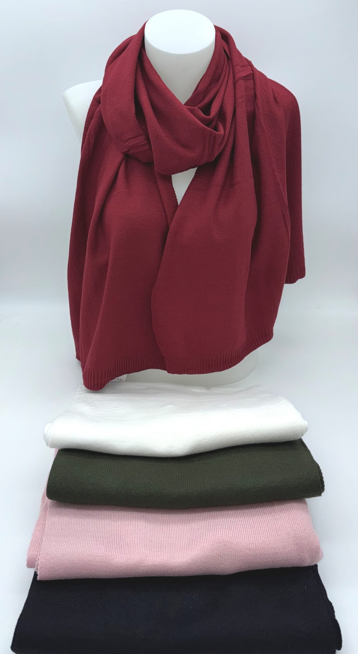 ECHARPE REF : WJL3-162    5 COULEURS        15 € pièce      25 € LES 2